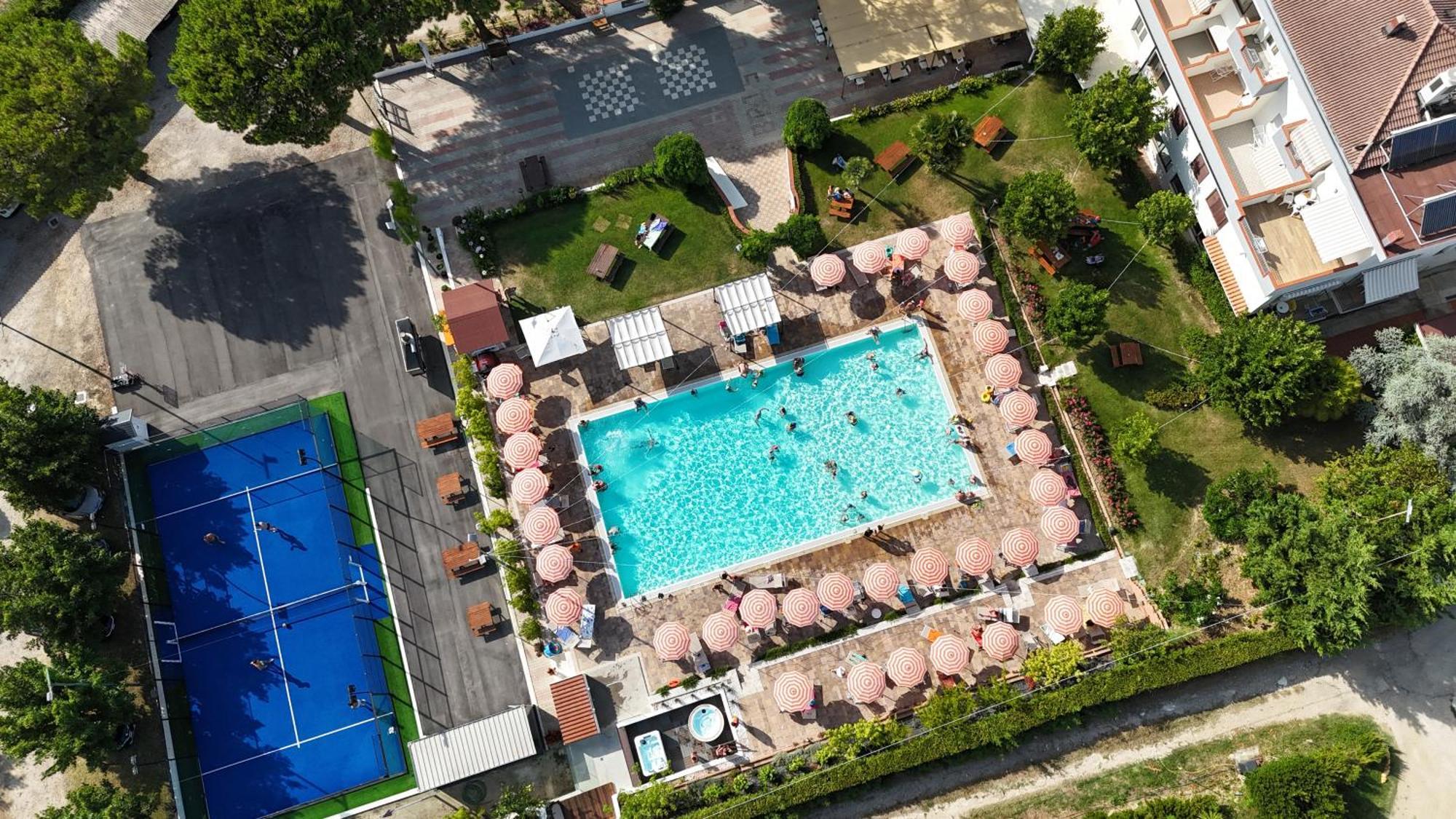 Pineto Resort 外观 照片